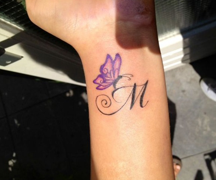 20 Elegant &#039;M&#039; Letter Tattoo Designs for Timeless Appeal