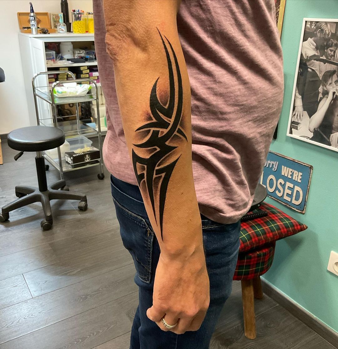 50 Super Cool Tribal Tattoo Designs You Will Truly Love 2025