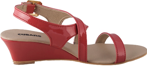 9 Attractive Models of Red Sandals For Women in Trend