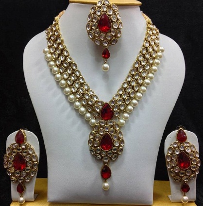 25 Latest Collection of Gold Jewellery Designs For Women in 2023