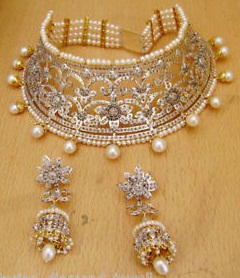25 Latest Collection of Gold Jewellery Designs For Women in 2023