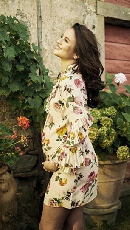 9 Comfort Maternity Gowns for Daily and Special Days