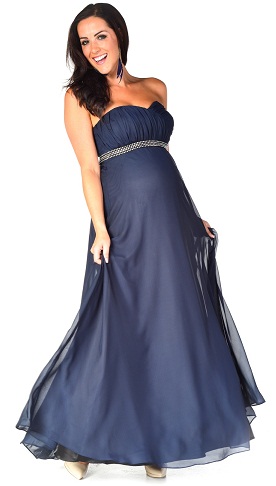 9 Comfort Maternity Gowns for Daily and Special Days