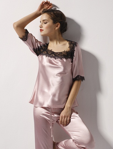 Top 9 Fashionable Designer Nighties for Women