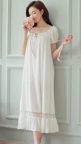 15 Soft and Smooth Women’s Nightgowns for Best Sleep