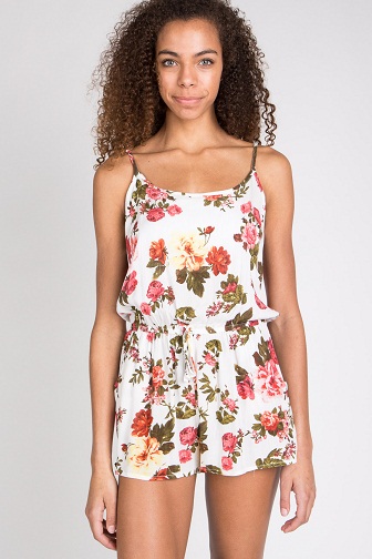 9 Latest Designs of White Rompers For Women In Trend