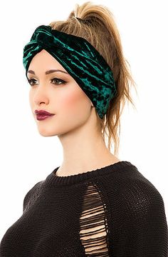 25 Beautiful and Stylish Designs of Headbands for Women