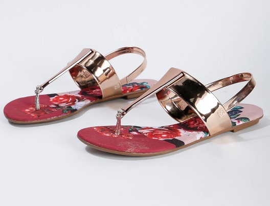 15 Latest Collection of Flat Sandals for Women With Stylish Look
