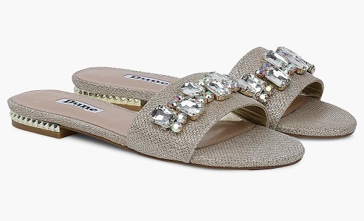 15 Latest Collection of Flat Sandals for Women With Stylish Look