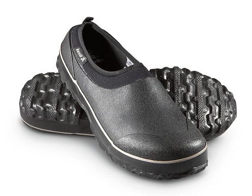 15 Comfortable and Safety Water Shoes for Men and Women