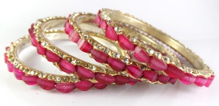 9 Fabulous Designs of Red Bangles for any Special Occasion