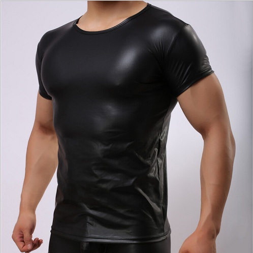 Top 9 Trending Models of Black T-Shirts for Men and Women