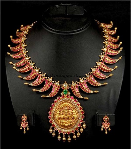 Top 9 Antique Necklace Designs | I Fashion Styles