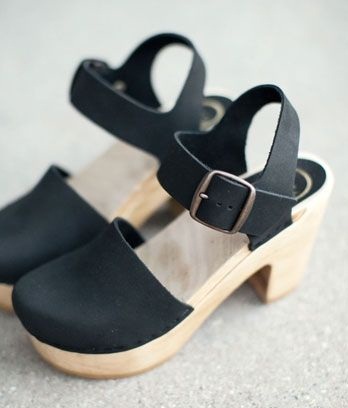 9 Best Men&#039;s and Women&#039;s Wooden Sandals In Indian and Japanese Style | I Fashion Styles