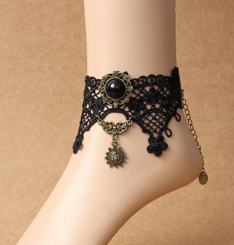 9 Stunning Models of Black Anklets for Women and Girls