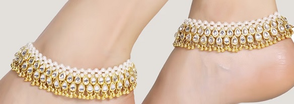 25 Latest Gold Anklet Designs for Women with Alluring Look