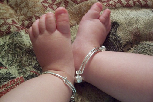 9 Beautiful Designs of Anklets for Babies - New Collection