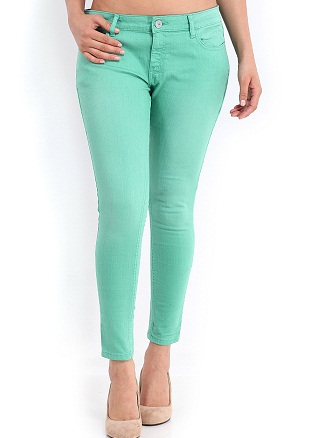 15 Best Slim Fit Jeans for Men and Women | I Fashion Styles