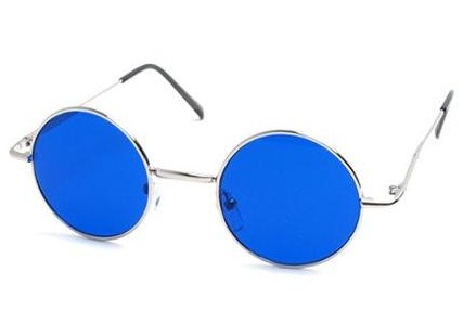 10 Stylish Models of Blue Sunglasses for Men and Women