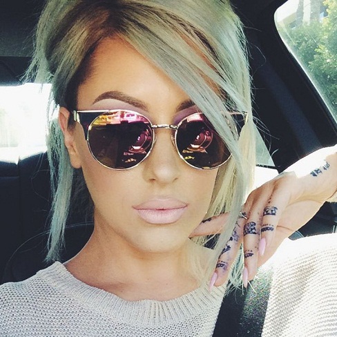 Top 10 Stylish Reflective Sunglasses in Trend | I Fashion Styles