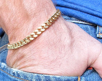 15 Trending Models Of Gold Bracelets For Men - Stylish Collection
