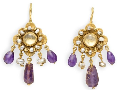 9 Latest Indian Designer Gold Jewellery Designs