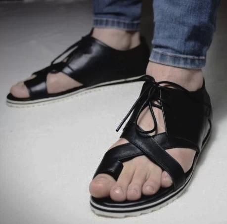 9 Best Women&#039;s and Men&#039;s Rubber Sandals With Style and Comfort | I Fashion Styles
