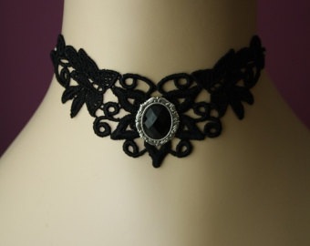 9 Stunning Designs of Black Chokers for Ladies in Trend