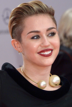 20 Latest Designs of Choker Necklaces for Stunning Look