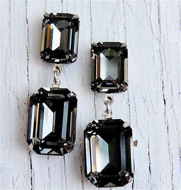 25 Popular and Latest Diamond Earrings Jewellery Designs