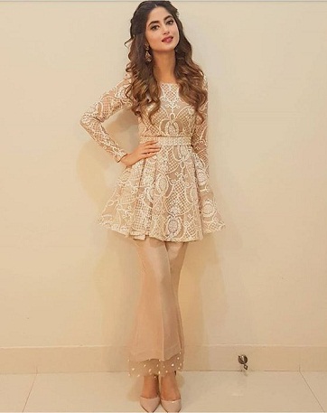 15 Beautiful Small Frocks for Women and Baby Girl | I Fashion Styles