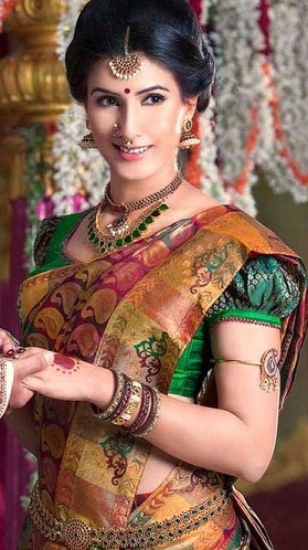 35 Beautiful Bridal Blouse Designs For Stunning Look At Wedding