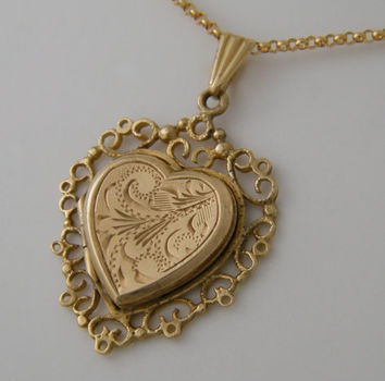 9 Heart Shaped Locket Jewelry Designs with Names