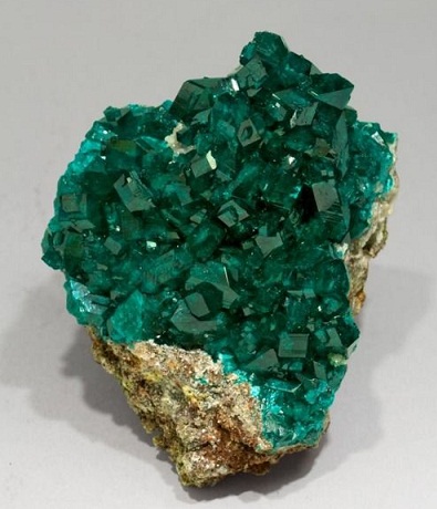 Top 9 Natural Gemstones in Different Designs | I Fashion Styles