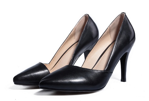 35 Best Formal Shoes for Men and Women In Branded Styles