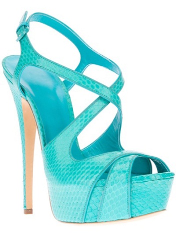 9 Stylish &amp; Fabulous Blue Sandals for Women | Styels At Life