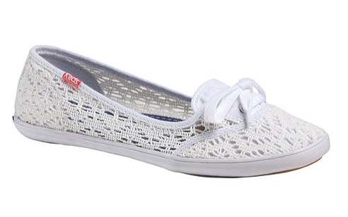 30 New &amp; Stylish Casual Shoes for Mens &amp; Womens in Trend