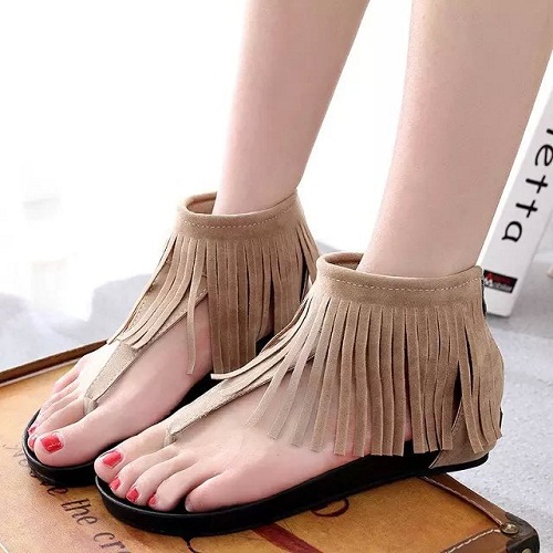 30 New &amp; Stylish Casual Shoes for Mens &amp; Womens in Trend