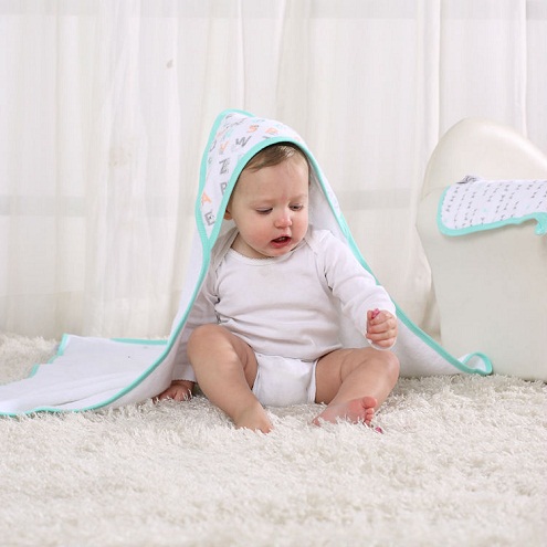 15 Best Baby Towels That Give Extreme Comfort To Your Kids