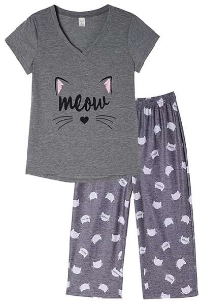 20 Different Types of Pajamas for Women with Images