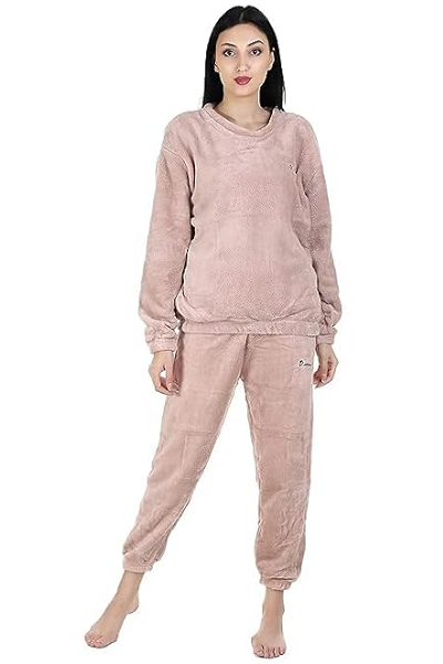 20 Different Types of Pajamas for Women with Images