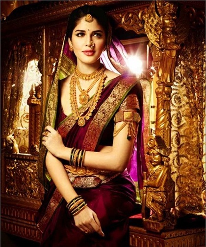 25 Unique Designs of South Indian Sarees To Know Your Tradition