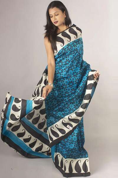 15 Stunning Models of Bengali Sarees For Traditional Look