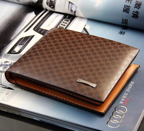Top 9 Stylish Luxury Wallets for Men and Women in Trend