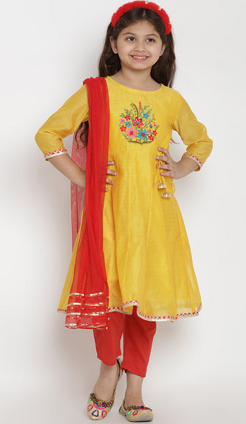 40 New and Beautiful Dresses for Girls in India 2023