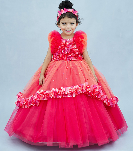 40 New and Beautiful Dresses for Girls in India 2023