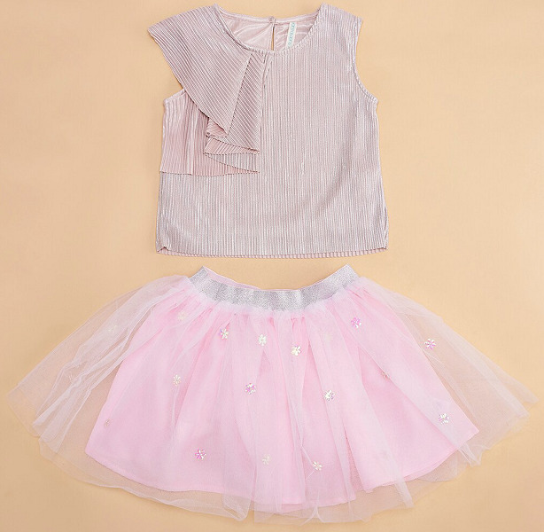 40 New and Beautiful Dresses for Girls in India 2023