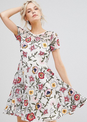 15 Different Designs of Frill Frocks for Women and Kid Girl | I Fashion Styles