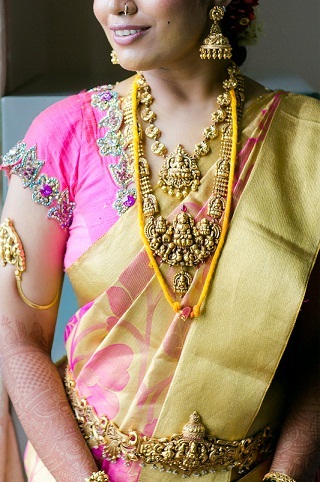 9 Traditional Temple Gold Jewellery Designs Are Trending Now