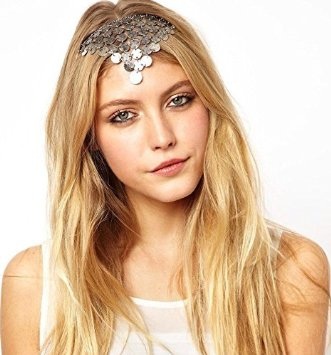 25 Mesmerizing and Latest Maang Tikka Designs |I Fashion Styles